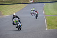 Vintage-motorcycle-club;eventdigitalimages;mallory-park;mallory-park-trackday-photographs;no-limits-trackdays;peter-wileman-photography;trackday-digital-images;trackday-photos;vmcc-festival-1000-bikes-photographs